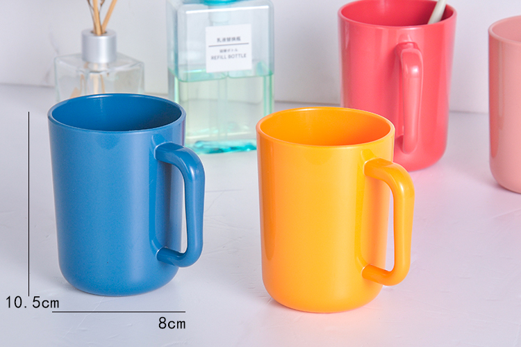 أكواب غسيل الفم