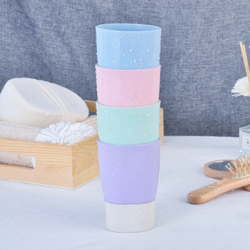 أكواب غسول الفم الصغيرة